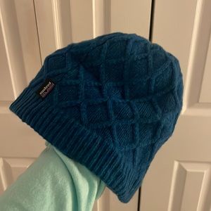 Blue knitted Patagonia Benie